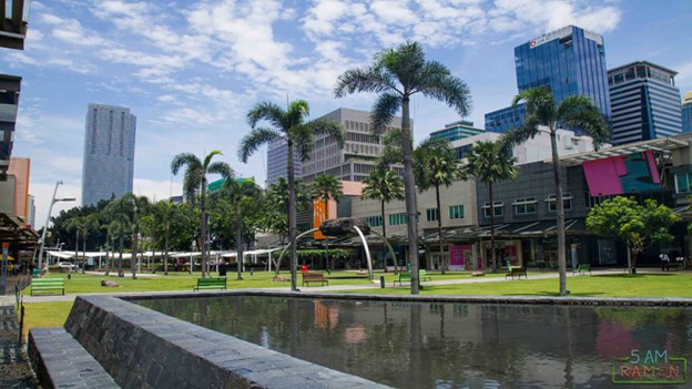 SM Aura Sky Park