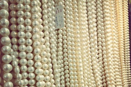 Pearl shopping